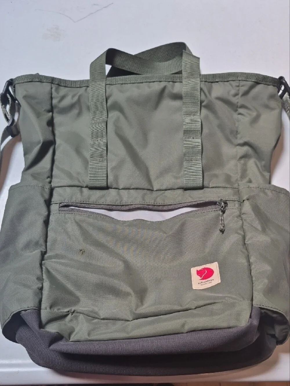 FJÄLLRÄVEN Olive Green Tote Bag with Shoulder and Back Strap